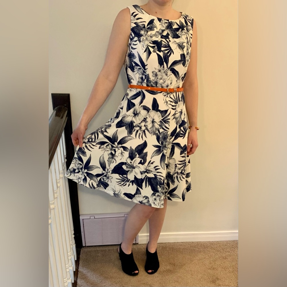 DARBY fit’n’flare dress with belt